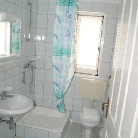 One Bedroom Appartement At Zadar *