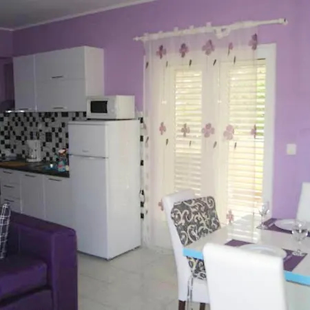 One Bedroom Appartement At Zadar *